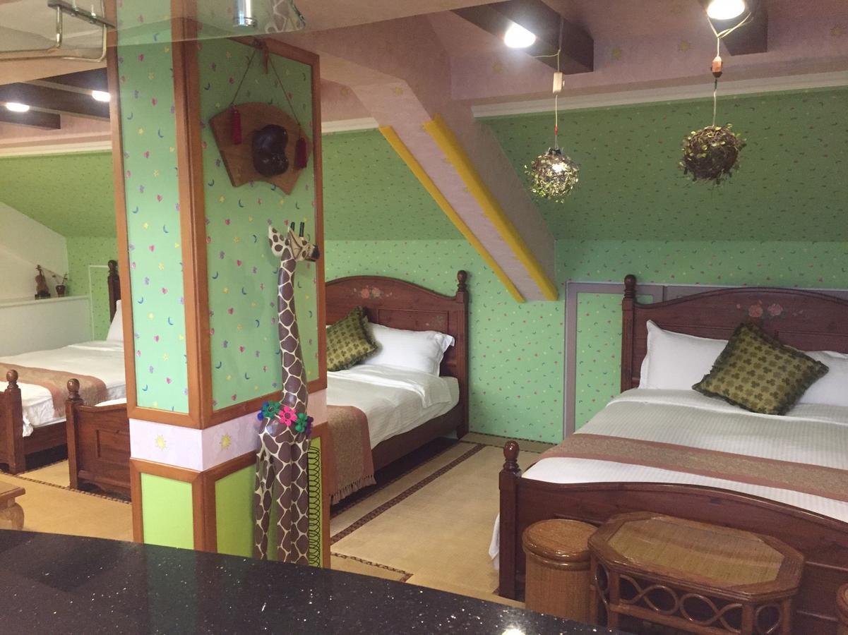 Ocean Deep Hostel Toucheng Exterior foto